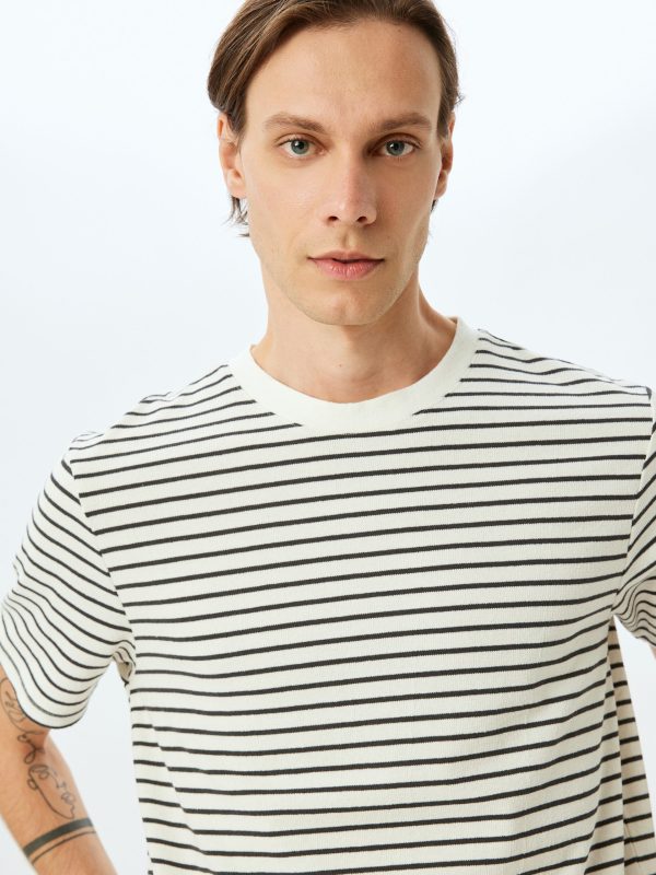 T-Shirt Manches Courtes Basique Homme