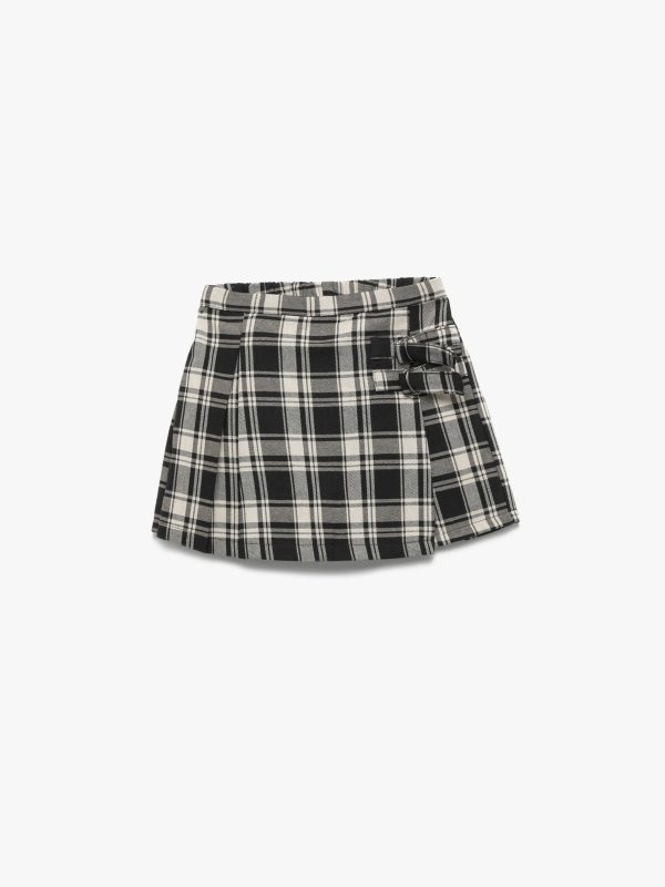 Short Fille